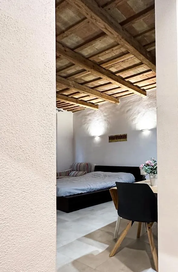 A 2 Passi Bed And Breakfast Faenza 0*,